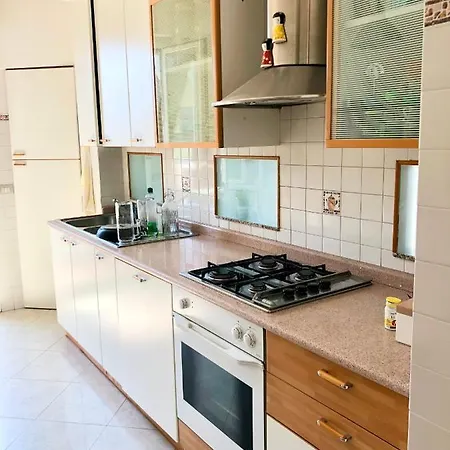 Appartamento Incantevole Centrale Con Parcheggio Apartment